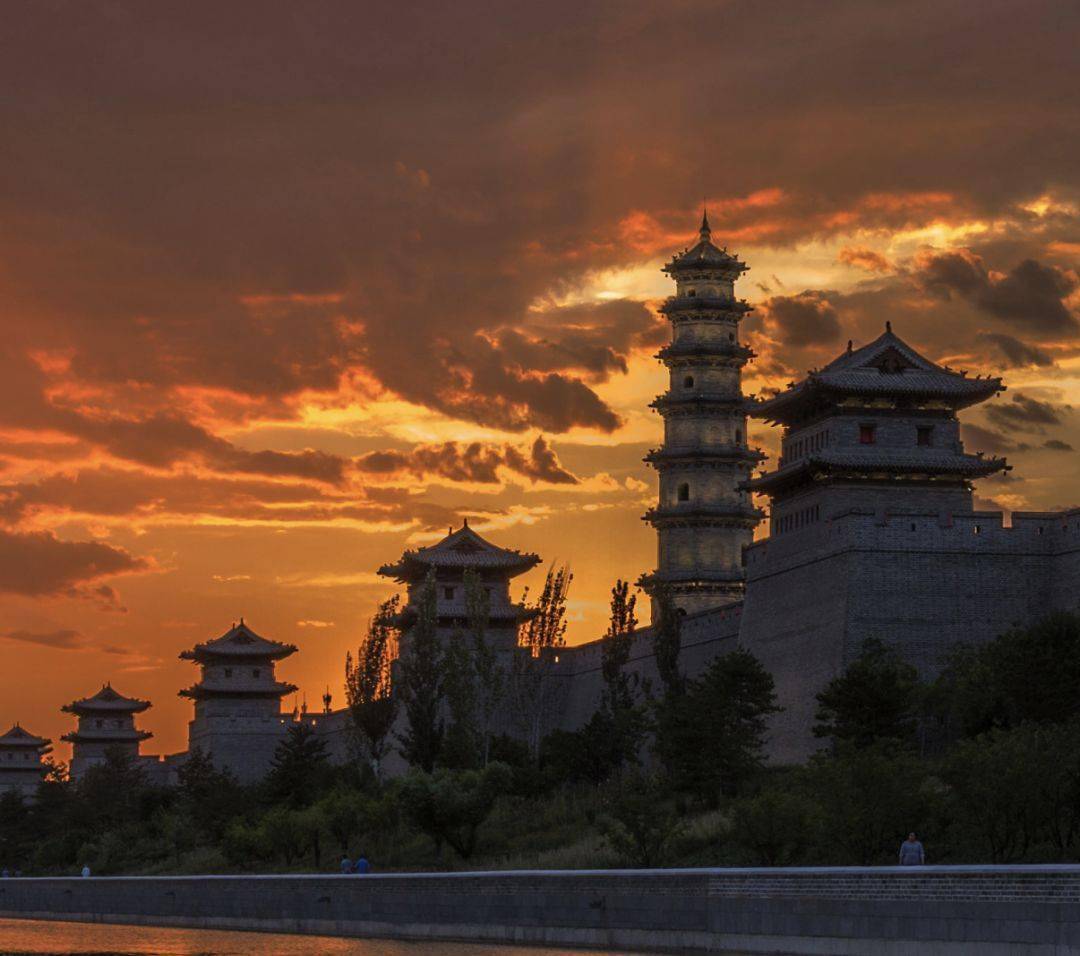 大同之光，自信照亮非凡人生之路